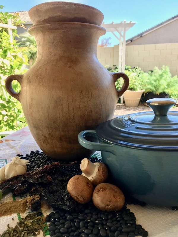 Mixteca Bean Pot